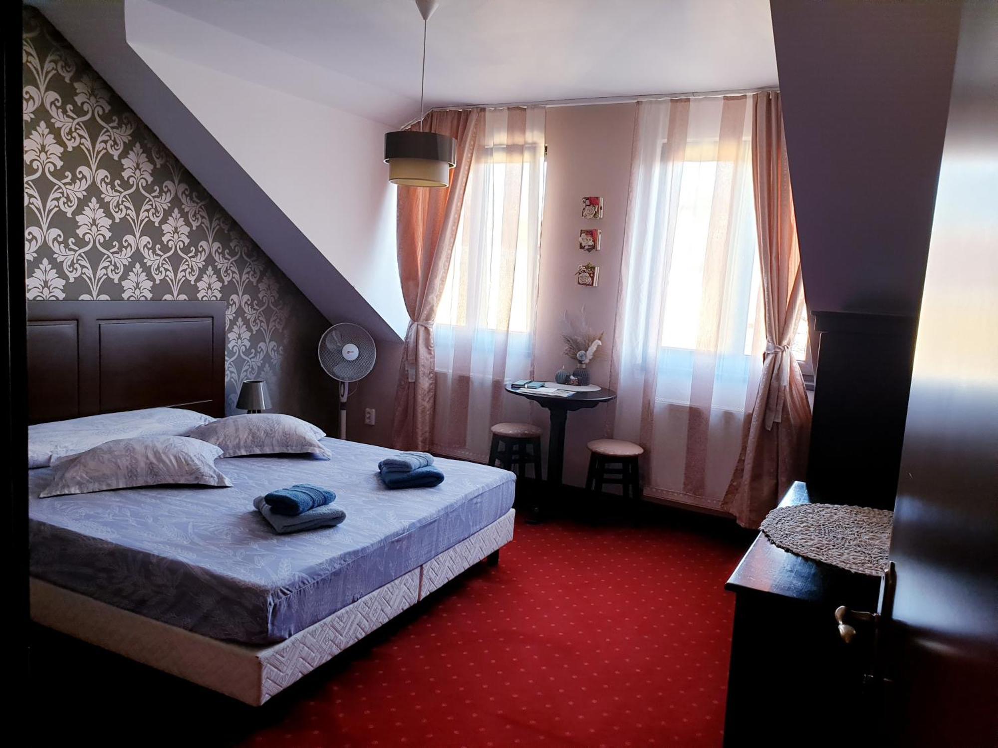 Am Goldberg Hotel Segesvár Kültér fotó